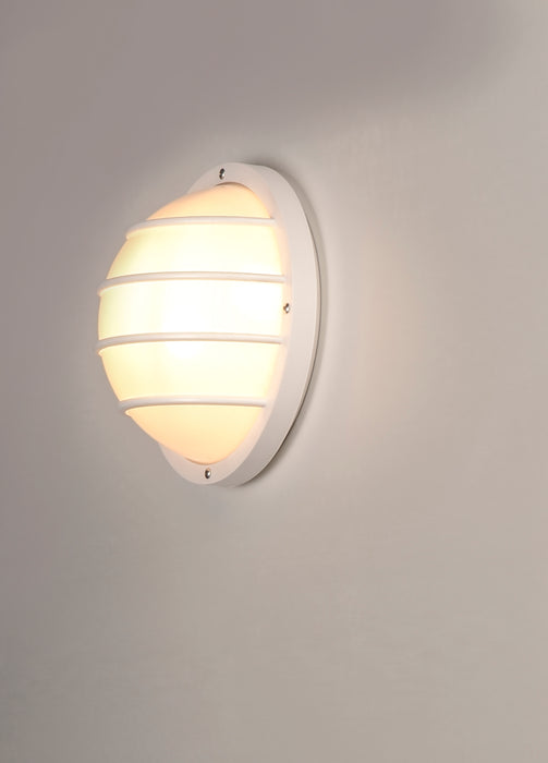 Maxim Bulwark 1-Light LED Outdoor Wall Sconce Model: 51112FTWT