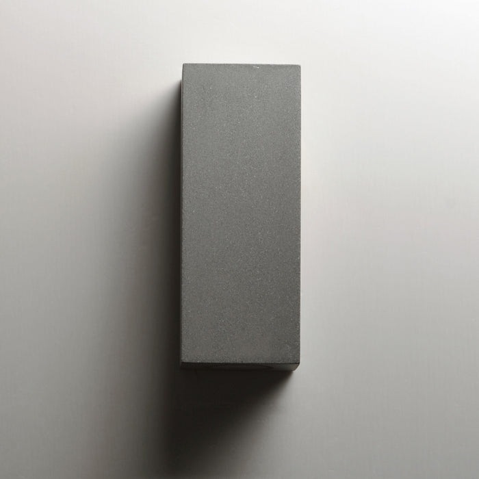 ET2 Pilar 2-Light LED Outdoor Wall Sconce Model: E14374-GSN