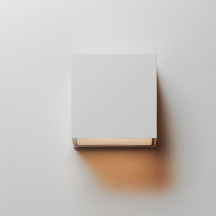 ET2 Blok 6.75 LED Outdoor Sconce Model: E23216-WT