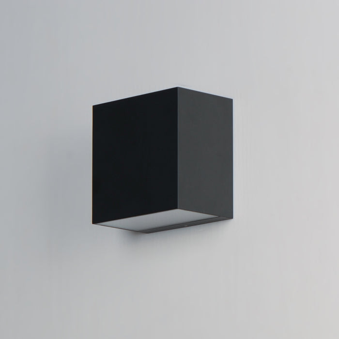 ET2 Blok 6.25 LED Outdoor Sconce Model: E23218-BK
