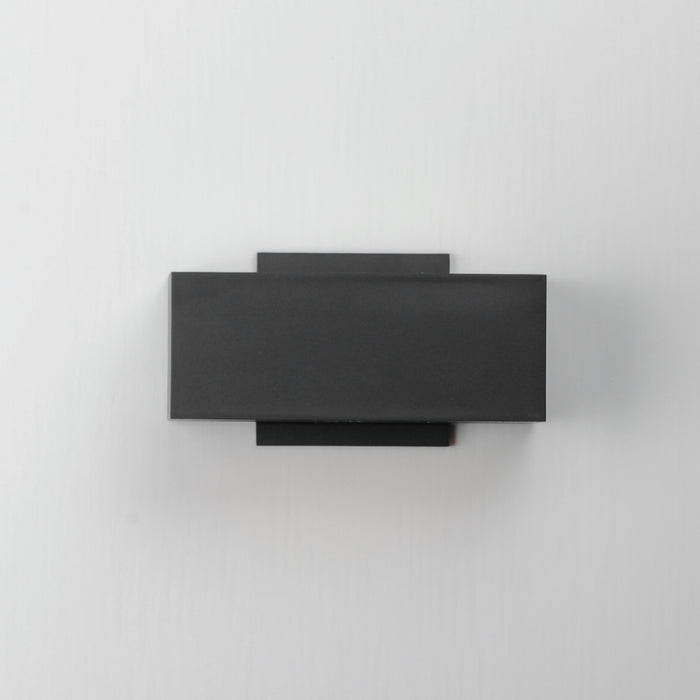 ET2 Blok 9 Outdoor Wall Sconce Model: E23219-BK