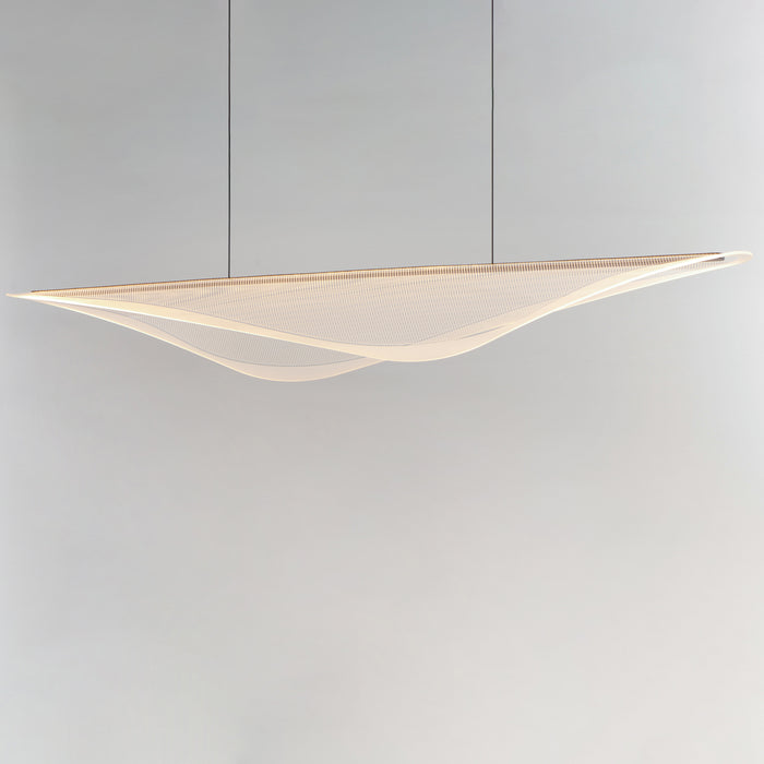ET2 Manta 70 LED Linear Pendant Model: E24718-144GLD