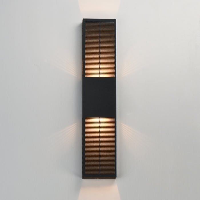 ET2 Grate 30 LED Outdoor Wall Sconce Model: E30395-BK