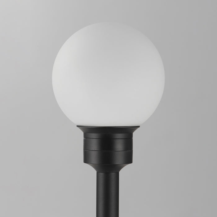 ET2 Alumilux: Landscape Globe Light W/ 24 Pole Model: E41452-61BK-24
