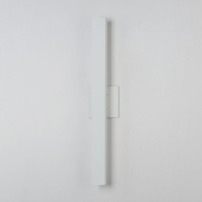 ET2 Alumilux: Line 5CCT 24 LED Outdoor Wall Sconce Model: E42342-WT