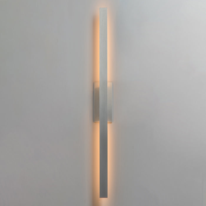 ET2 Alumilux: Line 5CCT 51 LED Outdoor Wall Sconce Model: E42344-SA