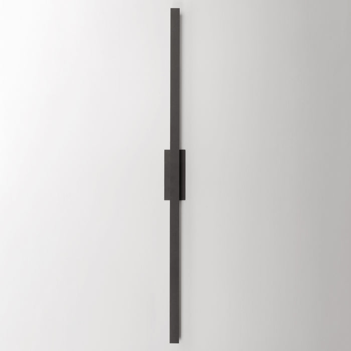 ET2 Alumilux: Line 5CCT 96 LED Outdoor Wall Sconce Model: E42348-ABZ