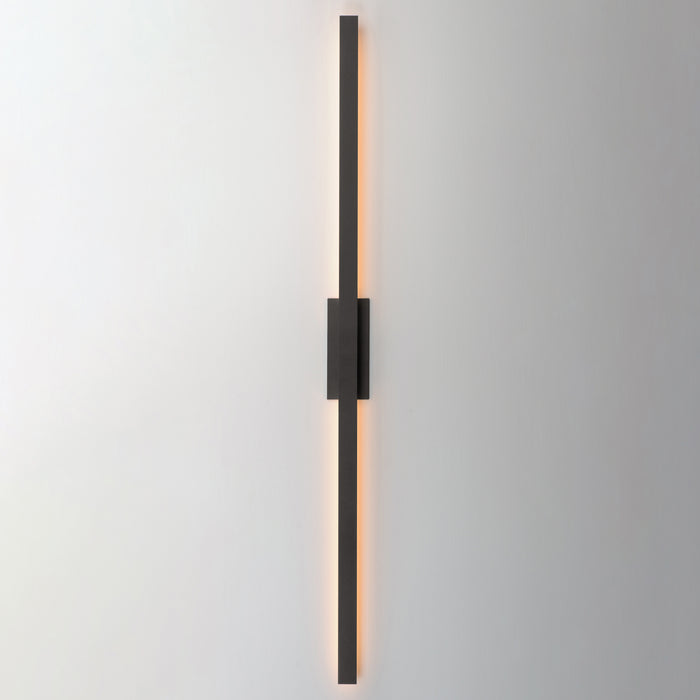 ET2 Alumilux: Line 5CCT 96 LED Outdoor Wall Sconce Model: E42348-ABZ