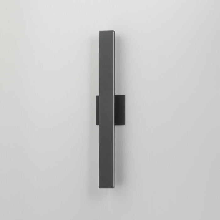 ET2 Alumilux: SideLine  24 LED Outdoor Wall Sconce Model: E42362-ABZ