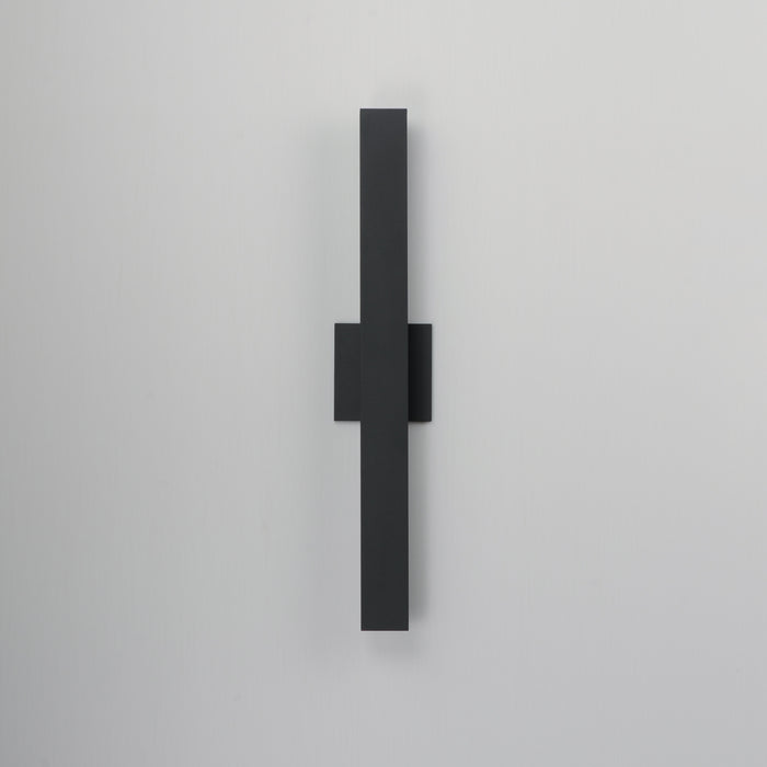 ET2 Alumilux: SideLine  24 LED Outdoor Wall Sconce Model: E42362-BK