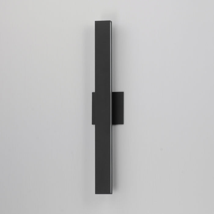 ET2 Alumilux: SideLine  24 LED Outdoor Wall Sconce Model: E42362-BK
