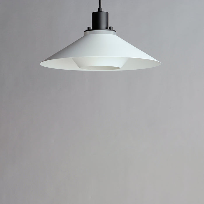 Maxim Oslo 15.75 1-Light Medium Pendant Model: 11412BKWT