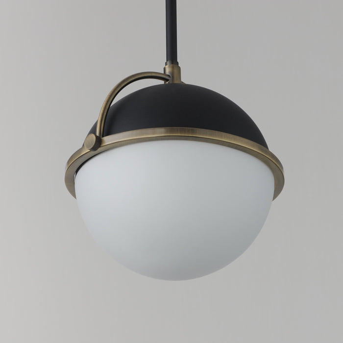 Maxim Duke 10 Single Pendant Model: 12411SWBKWBR