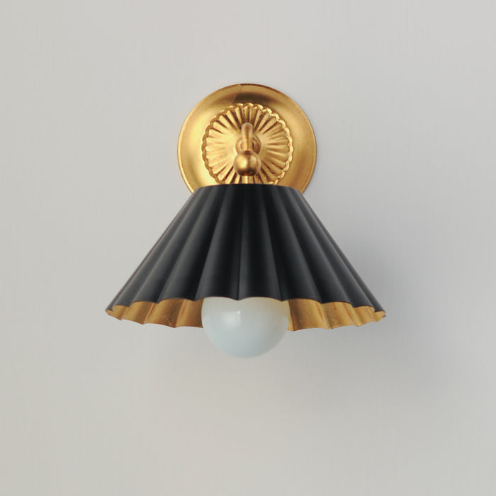 Maxim Primrose 1-Light Wall Sconce Model: 18051BKGL