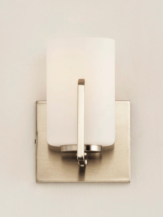 Maxim Dart 1-Light Wall Sconce Model: 21281SWSN