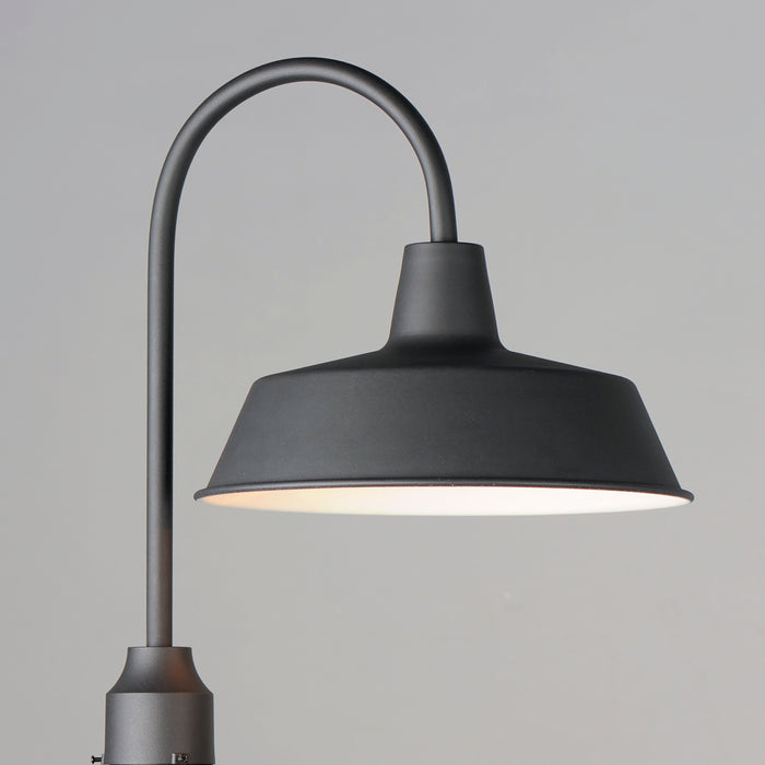 Maxim Pier M 1-Light Post Lantern Model: 35010BK