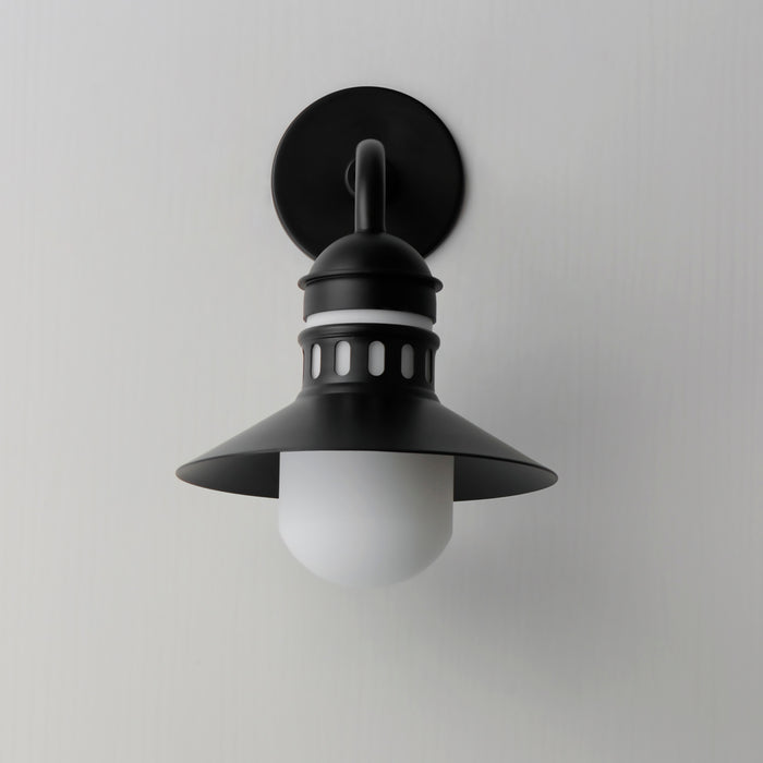 Maxim Admiralty 1-Light Outdoor Wall Sconce Model: 35122SWBK