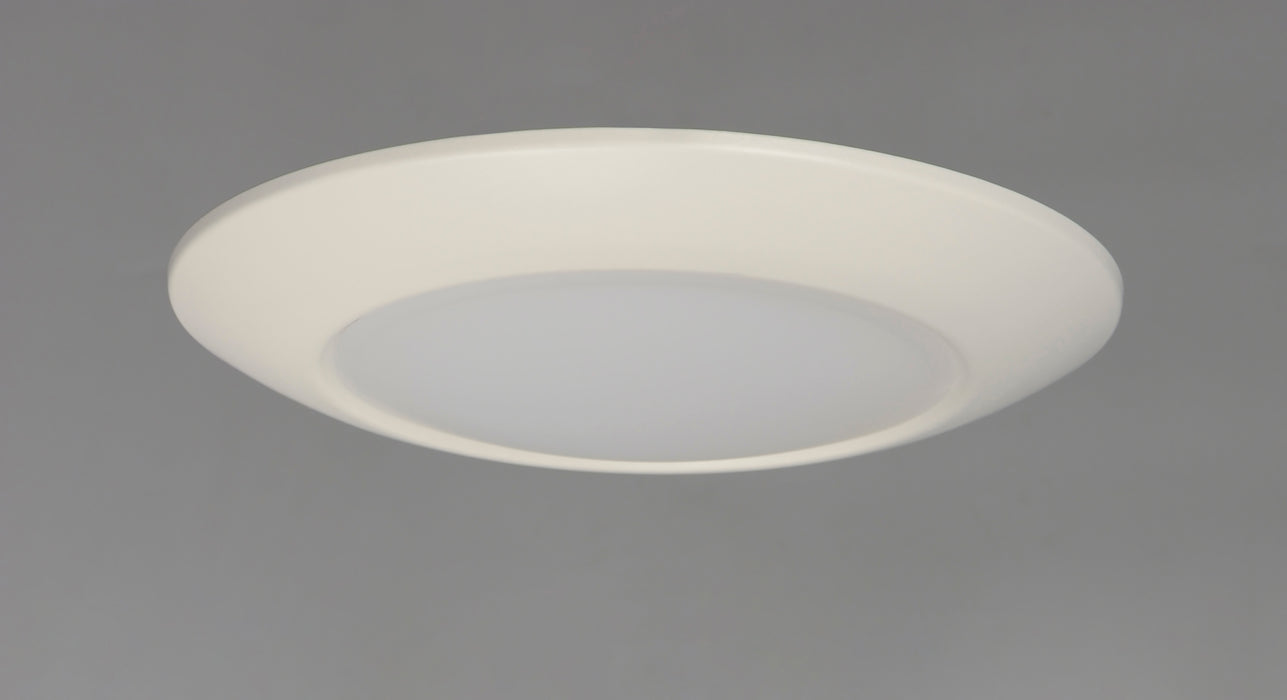 Maxim Diverse 7.5 LED Flush Mount 2700K Model: 57641WTWT