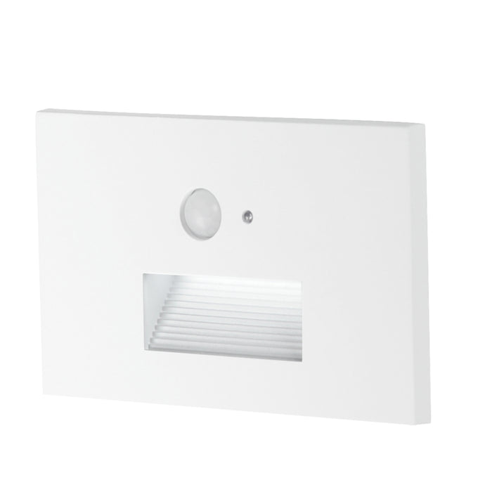 Maxim Path Step Light with Motion Sensor - 3CCT Model: 58100WT/MSP