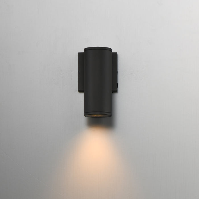 Maxim Caldera Outdoor Wall Sconce - 7.5 Model: 86221BK