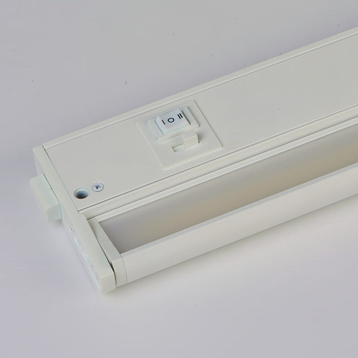 Maxim CounterMax 5K 6 2700-5000K LED Under Cabinet Model: 89862WT