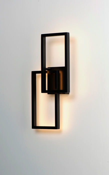 ET2 Traverse LED Outdoor Wall Sconce Model: E21511-BK