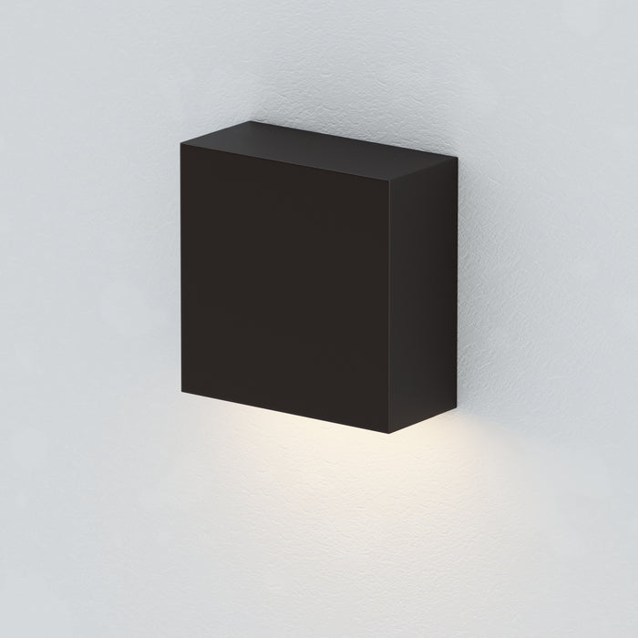 ET2 Cubed 5.5 LED Outdoor Sconce Model: E23222-BK