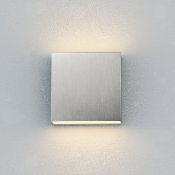 ET2 Cubed 5.5 2-Light LED Outdoor Sconce Model: E23224-SA