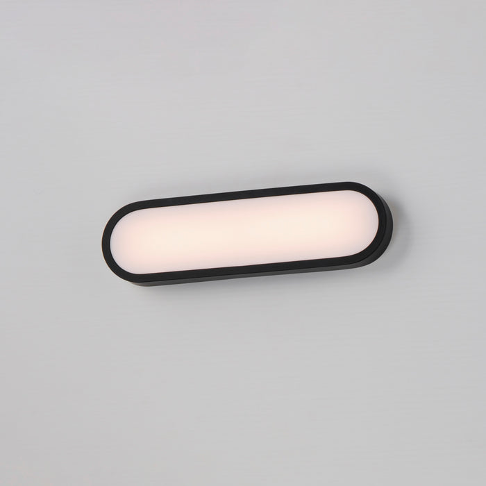 ET2 Latitude 18 LED Bath Sconce Model: E23421-BK