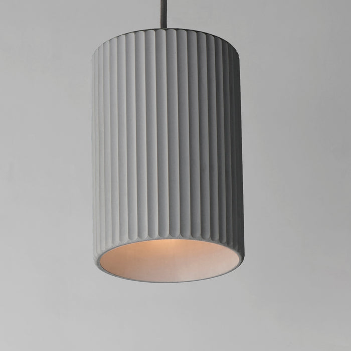 ET2 Souffle 8.5 1-Light Pendant Model: E25052-GY