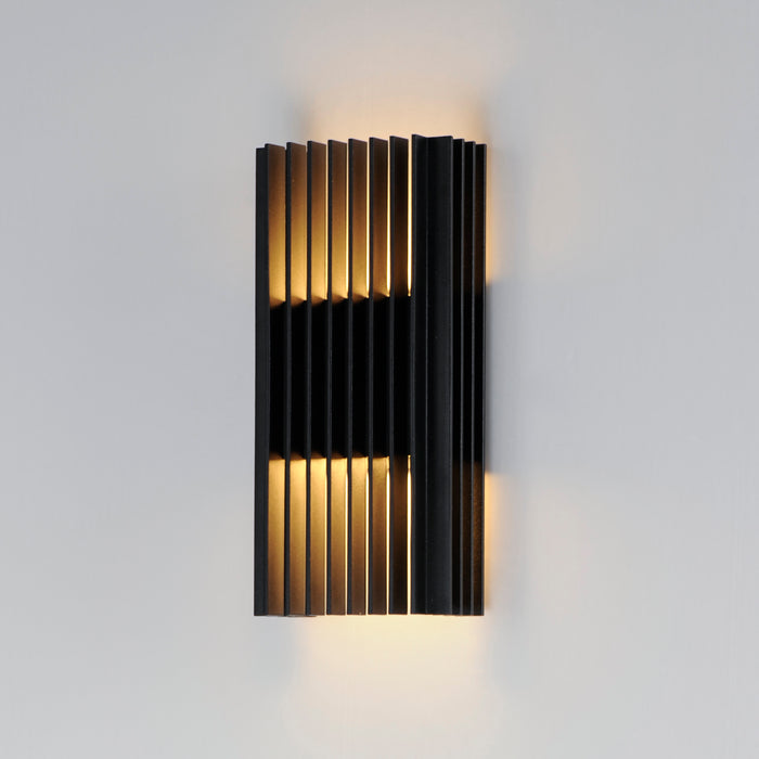 ET2 Rampart Medium LED Outdoor Wall Sconce Model: E30114-BK