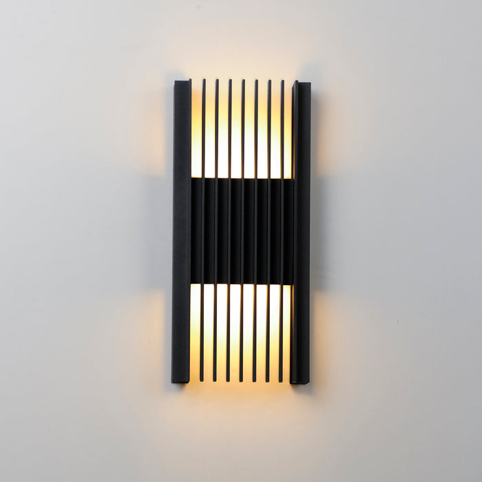 ET2 Rampart Large LED Outdoor Wall Sconce Model: E30116-BK