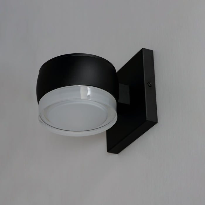 ET2 Modular Can 1-Light LED Sconce Model: E30161-10BK