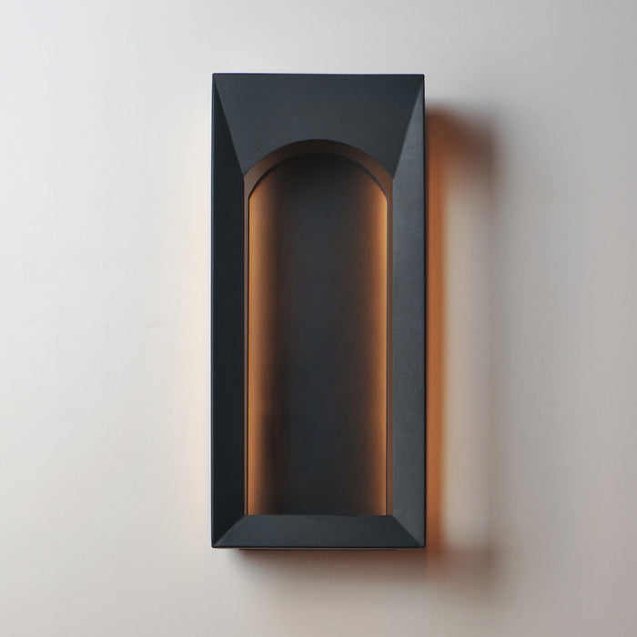 ET2 Brasilia Large LED Outdoor Sconce Model: E30275-BK