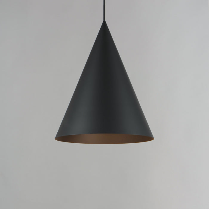 ET2 Pitch 14 LED Pendant Model: E34501-BK