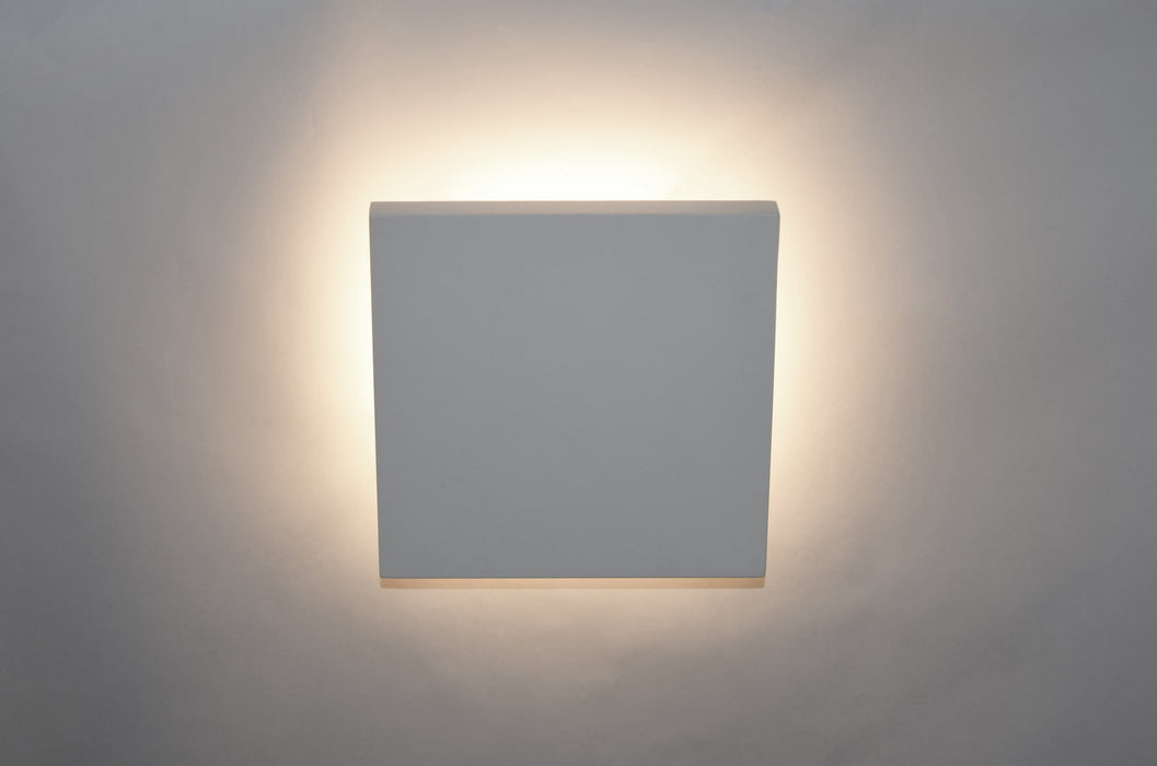 ET2 Alumilux: Tau LED Outdoor Wall Sconce Model: E41388-WT