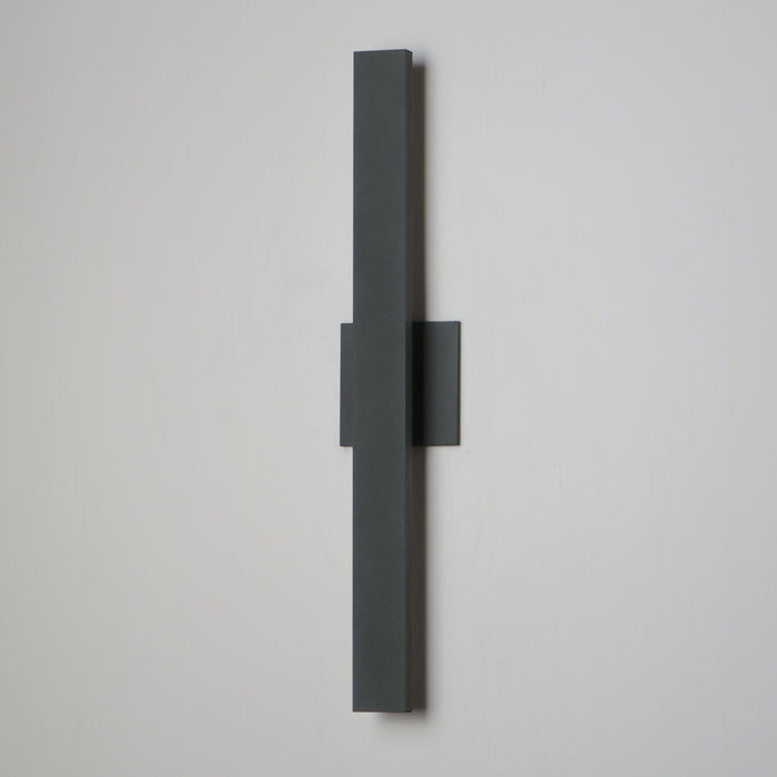 ET2 Alumilux: Line 5CCT 24 LED Outdoor Wall Sconce Model: E42342-ABZ