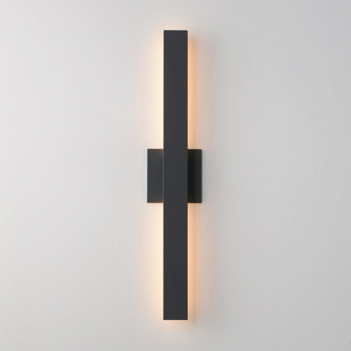 ET2 Alumilux: Line 5CCT 24 LED Outdoor Wall Sconce Model: E42342-BK