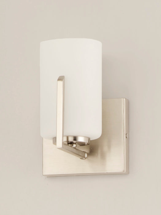 Maxim Dart 1-Light Wall Sconce Model: 21281SWSN