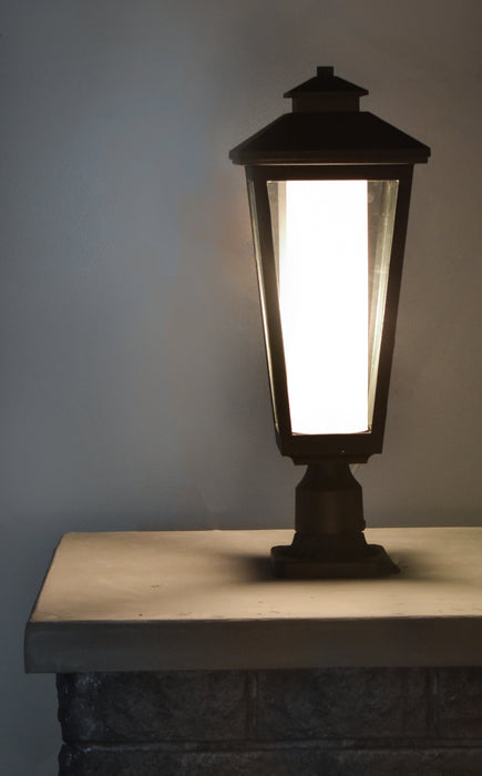 Maxim Aberdeen 1-Light Outdoor Post Model: 2140CLFTAT