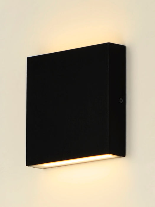 ET2 Brik 4.75 LED Outdoor Wall Sconce Model: E23212-BK