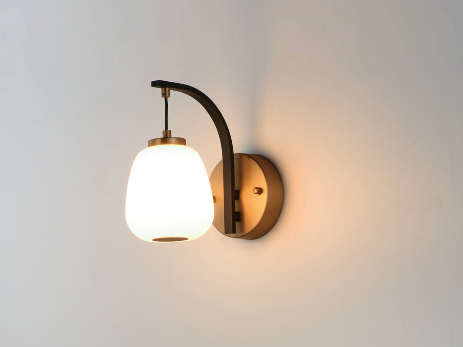 ET2 Soji LED Wall Sconce Model: E25060-92BKGLD