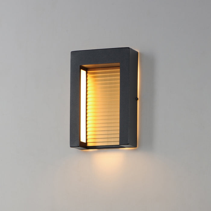 ET2 Alcove Small LED Outdoor Wall Sconce Model: E30102-BKGLD