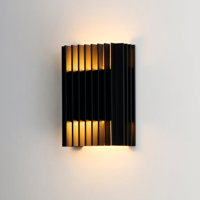 ET2 Rampart Small LED Outdoor Wall Sconce Model: E30112-BK