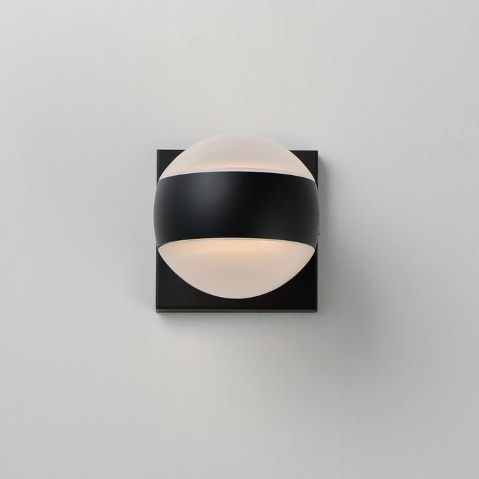 ET2 Modular Globe 2-Light LED Sconce Model: E30175-10BK