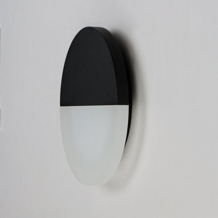 ET2 Alumilux: Glow LED Outdoor Wall Sconce Model: E41280-BK