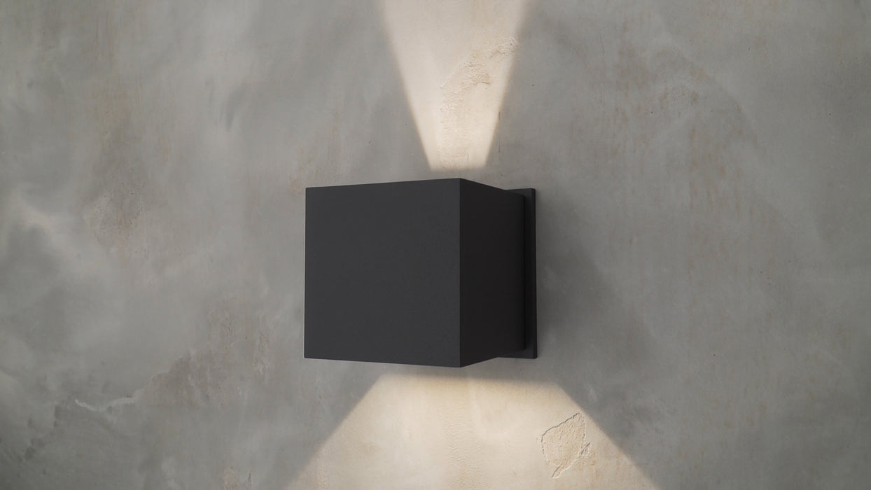 ET2 Alumilux: Cube LED Outdoor Wall Sconce Model: E41308-BZ