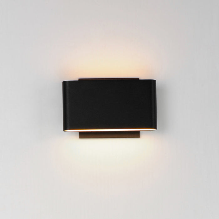 ET2 Alumilux: Spartan LED Outdoor Wall Sconce Model: E41310-BK