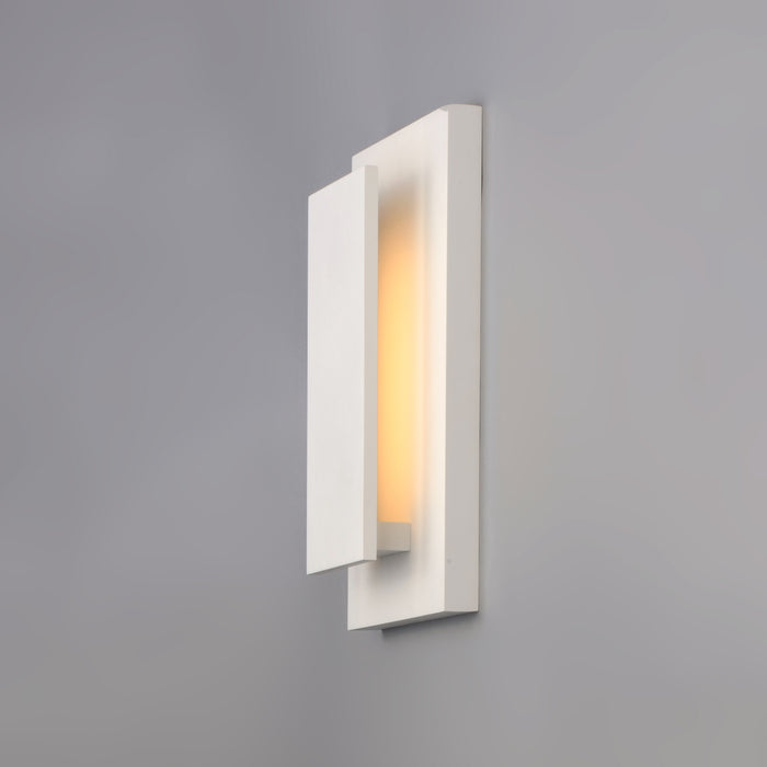 ET2 Alumilux: Piso LED Outdoor Wall Sconce Model: E41335-WT