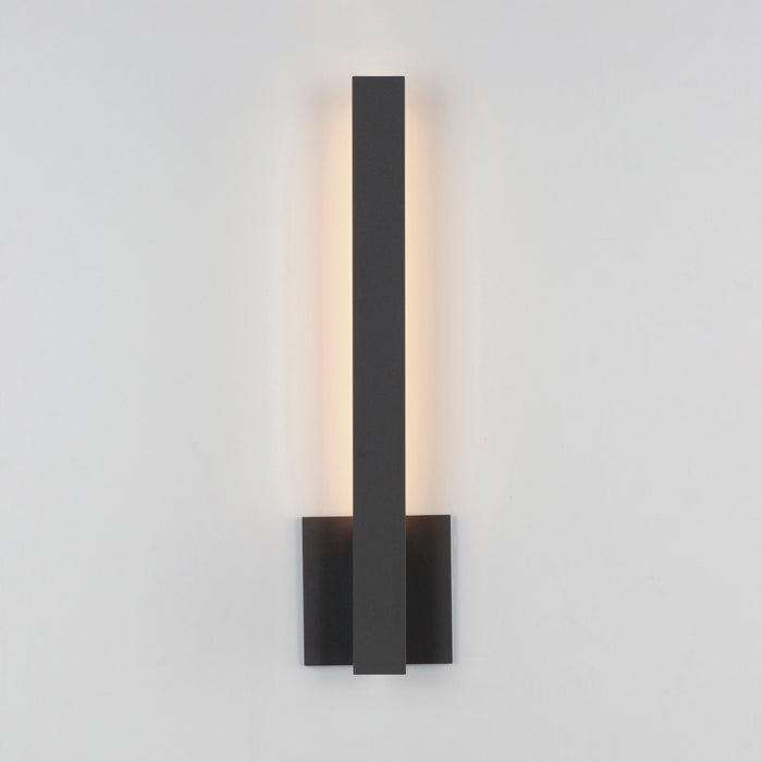 ET2 Alumilux: Line 18 LED Outdoor Wall Sconce Model: E41342-ABZ